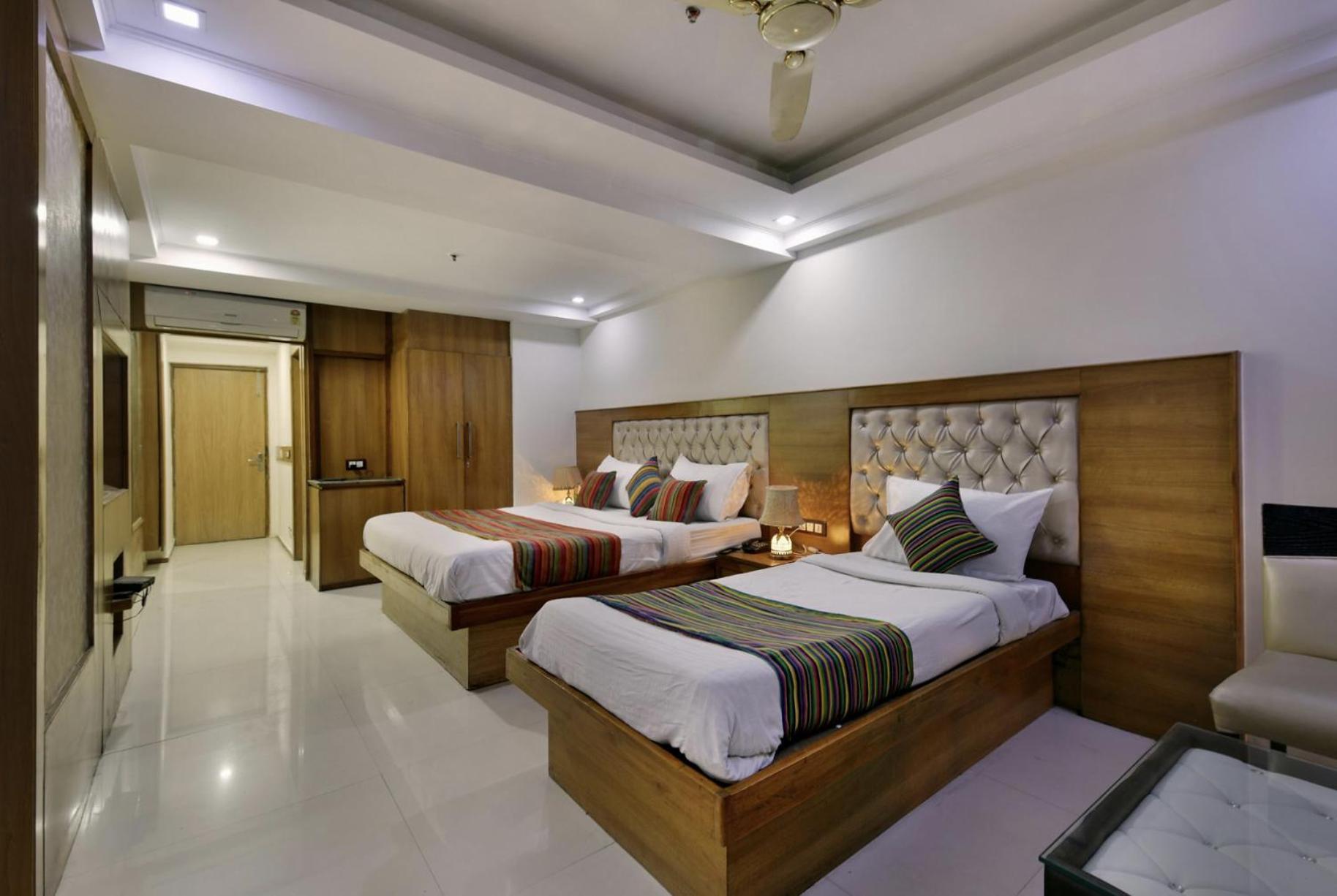 Hotel Lotus Paradise - Banquet & Dining - Near Murthal Sukhdev Rai Екстер'єр фото