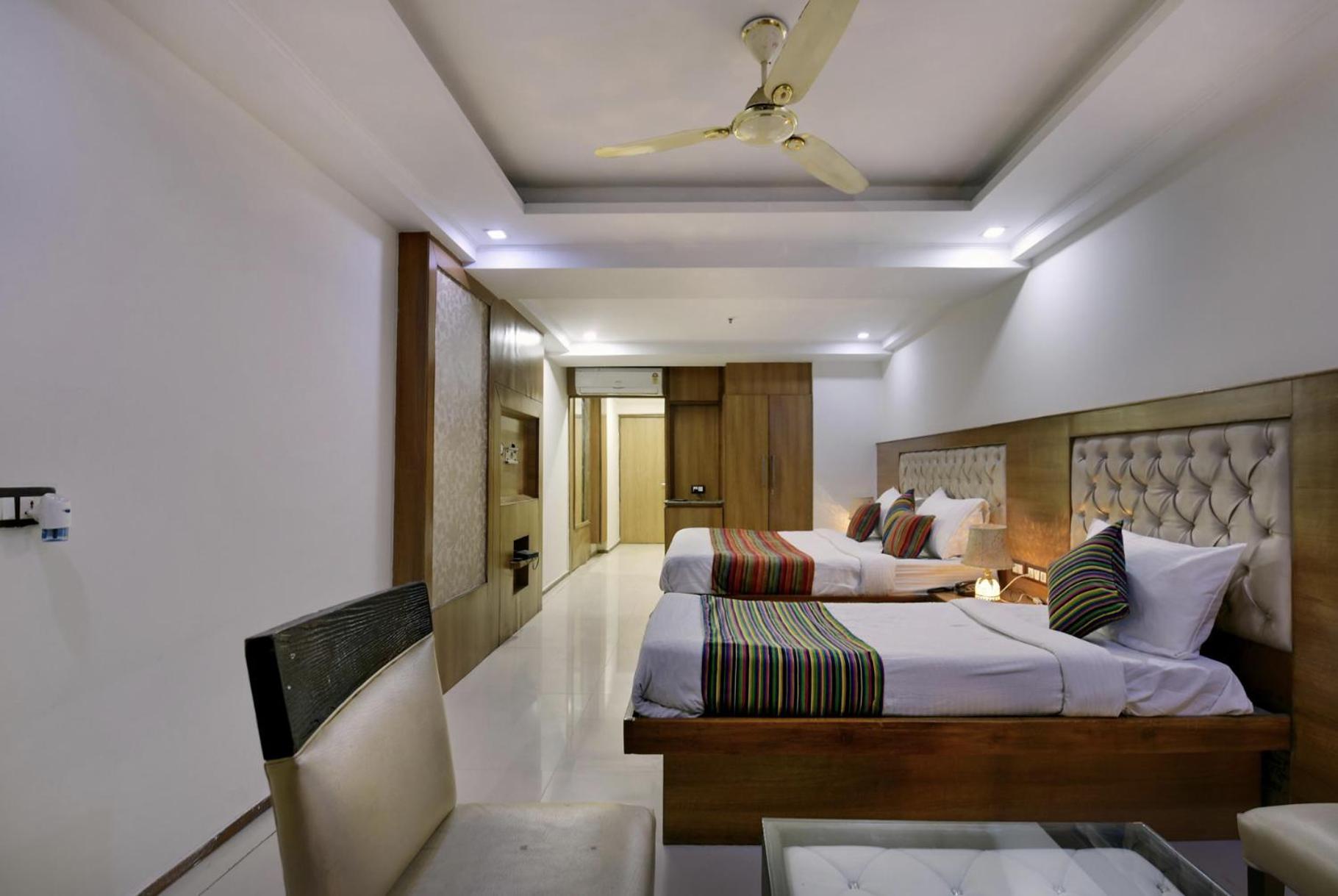 Hotel Lotus Paradise - Banquet & Dining - Near Murthal Sukhdev Rai Екстер'єр фото