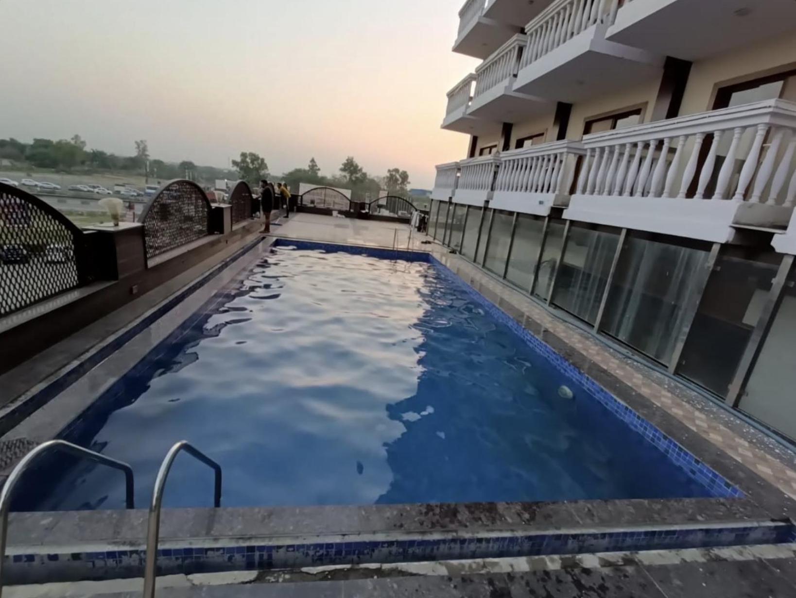 Hotel Lotus Paradise - Banquet & Dining - Near Murthal Sukhdev Rai Екстер'єр фото